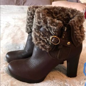 UGG-Australia Scarlett, Shearling booties